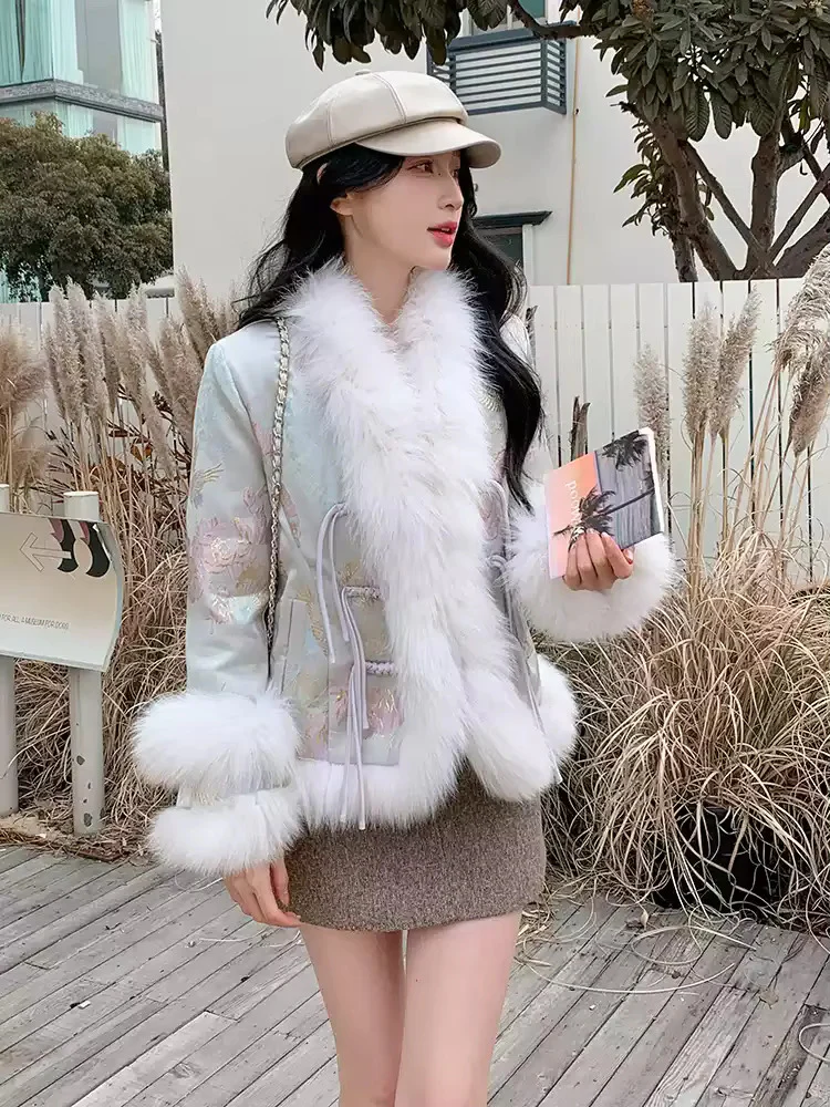 🌟 Retro Embroidered Coat Real Fox Fur – Luxury Meets Warmth! - Image 3