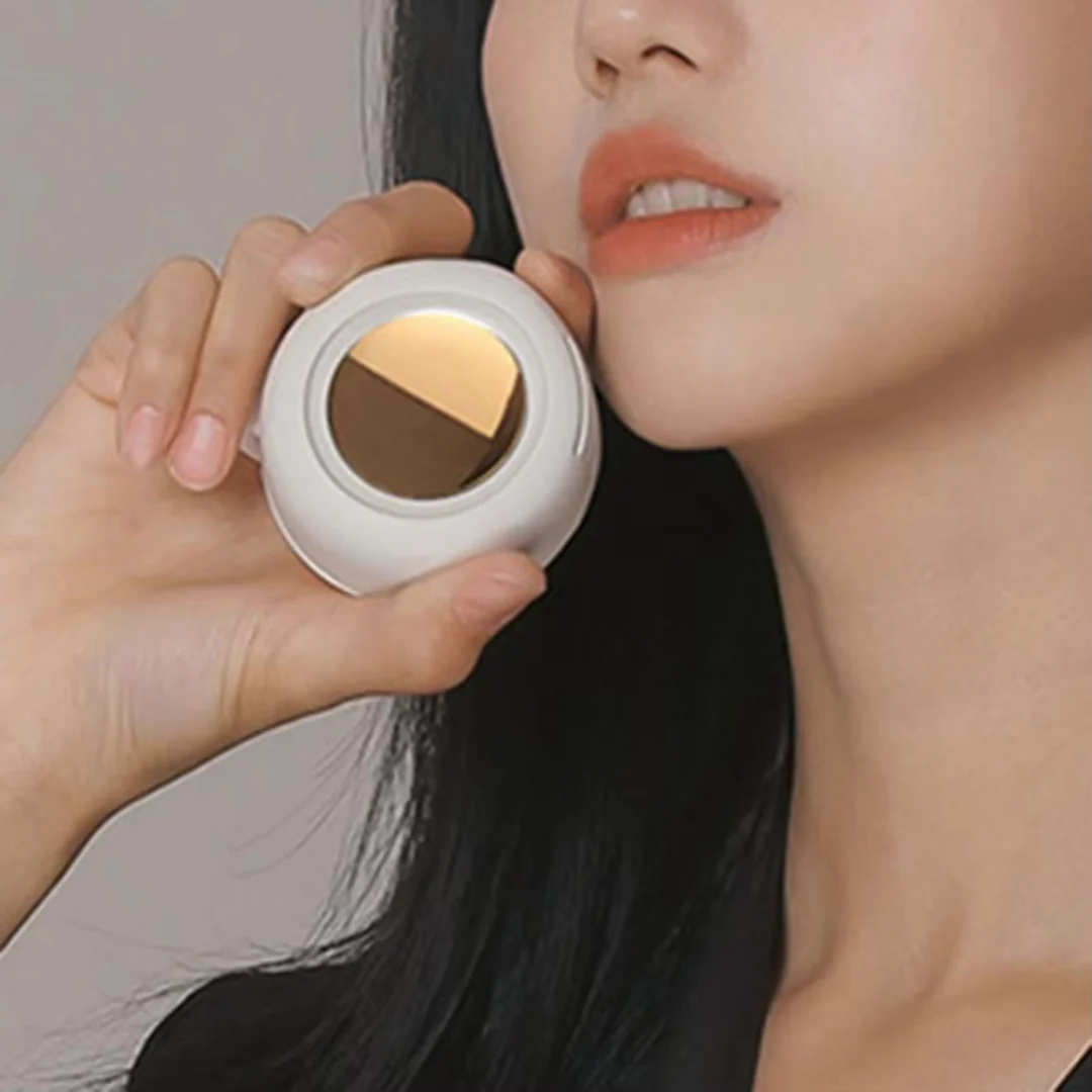 1+1 FREE | BreezeBand™ Portable Cooling Solution - Image 3