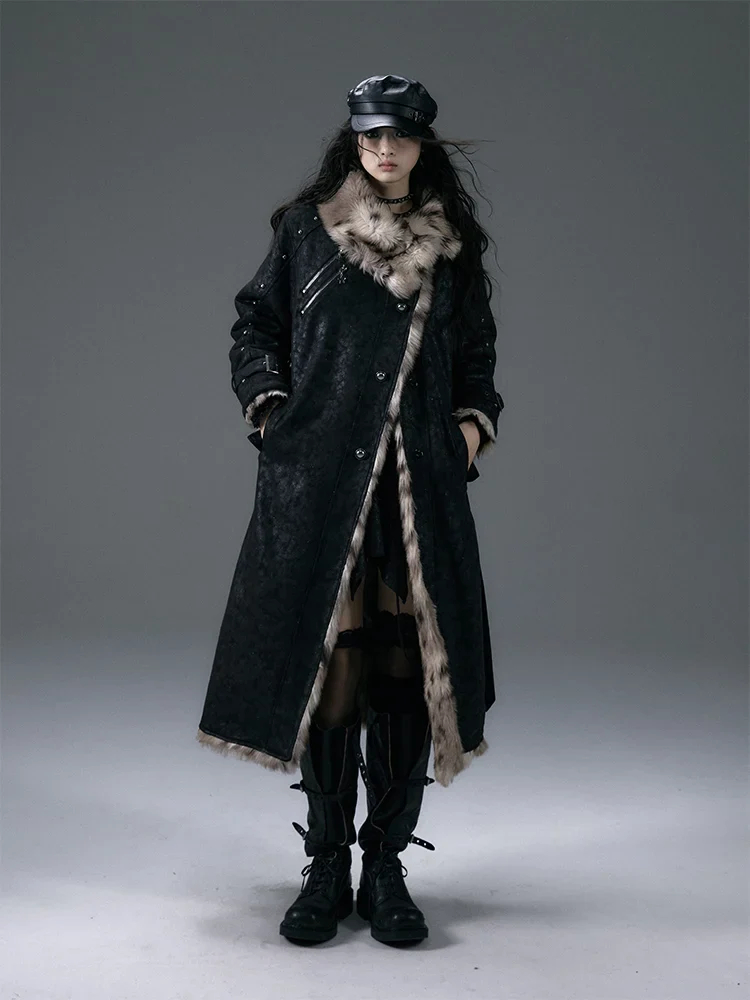 Reversible Leopard Pattern Black Coat with Studs Design (+Free Gift Included) - Image 2