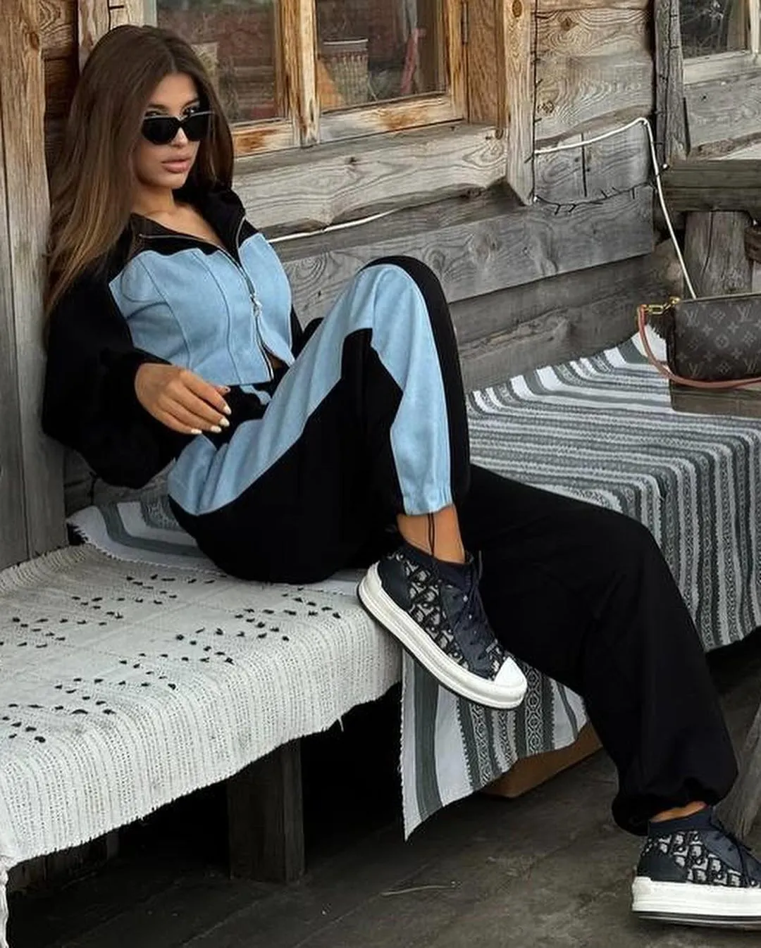 Stay Stylish and Comfortable with the Denim Stitching Hooded Sweater Suit - Image 2