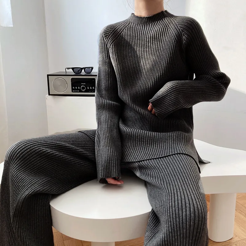 Women’s Two-Piece Knitted Set – Wide-Leg Pants and Sweater Top - Image 3